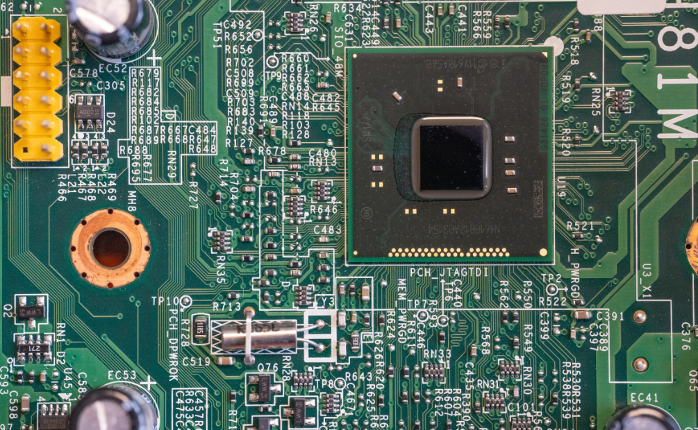 PCB电源滤波器的磁珠-电容协同布局
