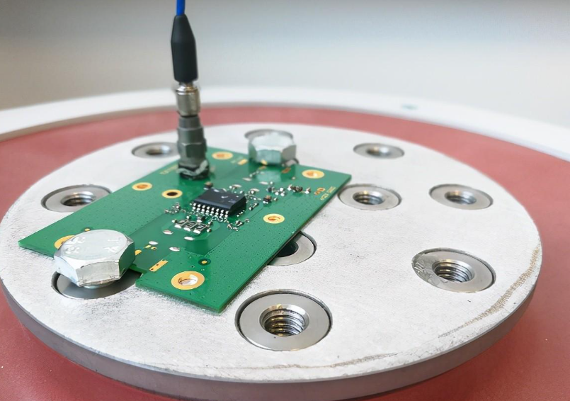 航天器真空下的PCB多层板介质层气泡抑制工艺