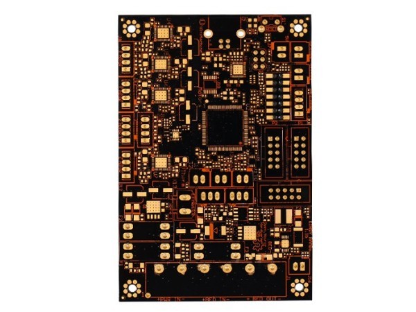 PCB 孔制造：新材料驱动的新变革