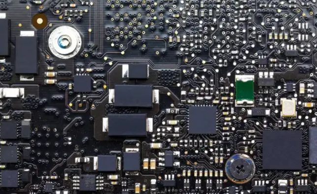 PCB屏蔽边界的处理方法