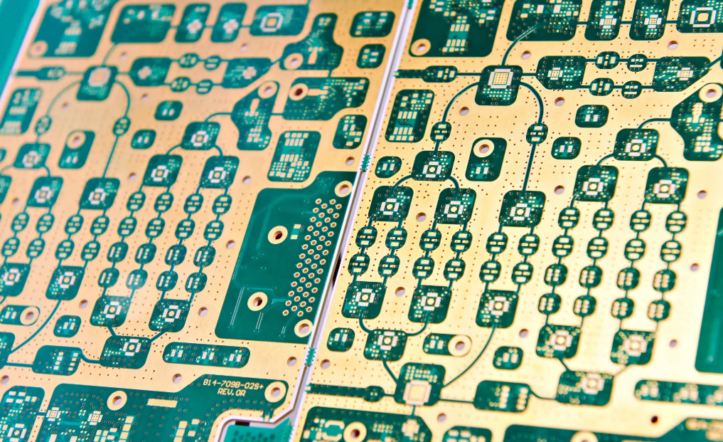 六层PCB板中CAF风险评估