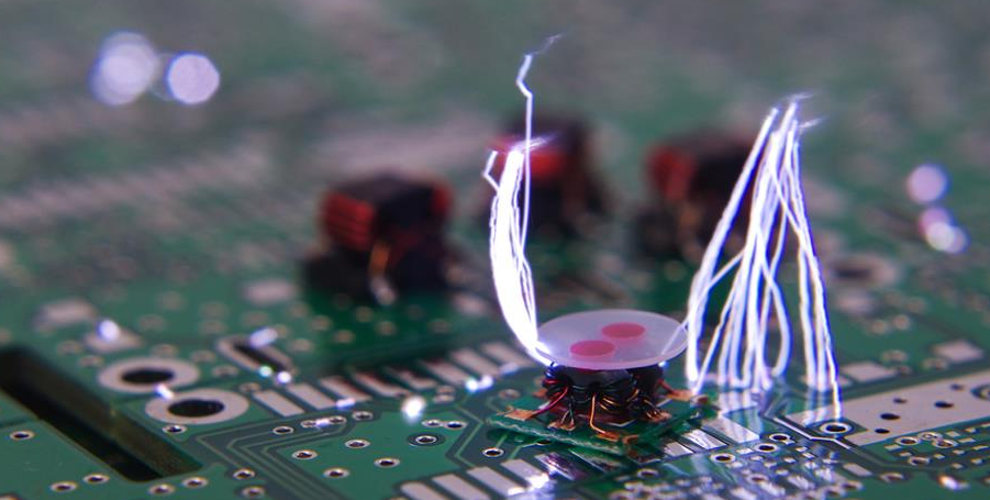 PCB静电放电防护措施及设计策略