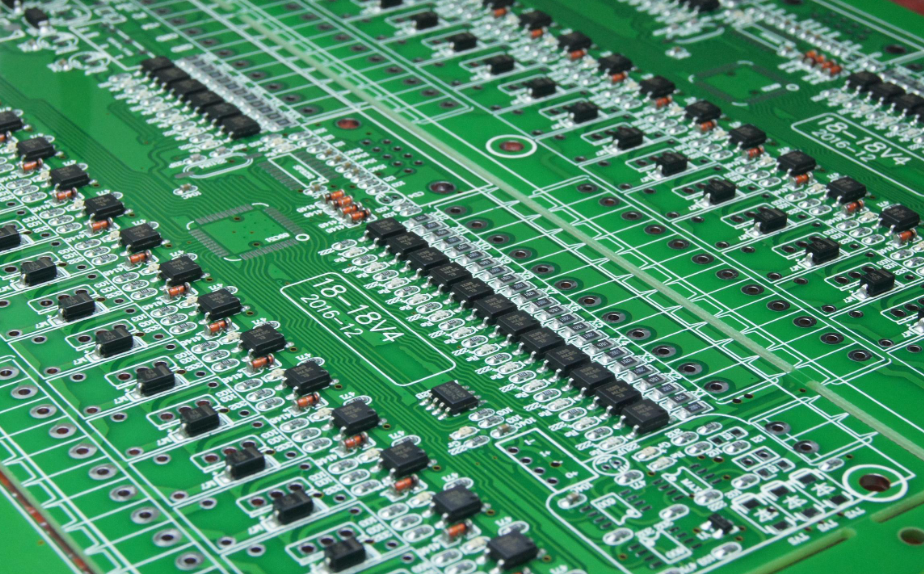 全面解析PCB插装元件布局与焊接规范