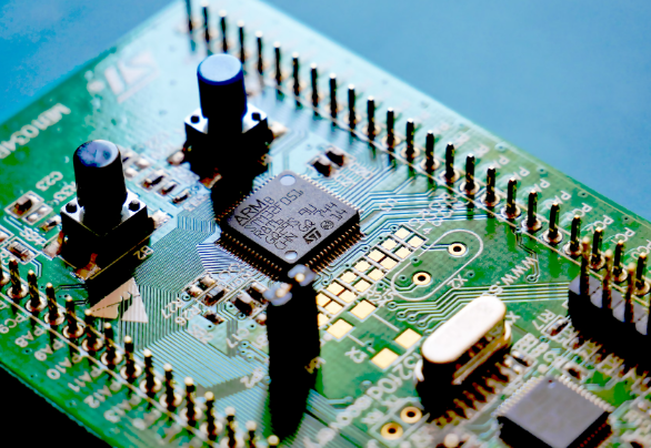 比较患者监护系统的PCB组装技术：SMT 与通孔