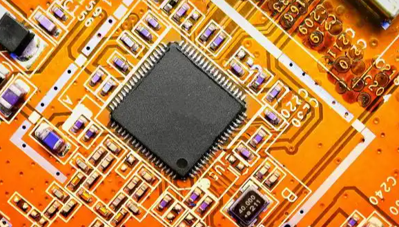 BGA 封装的球栅阵列设计、焊接工艺与高频信号保障