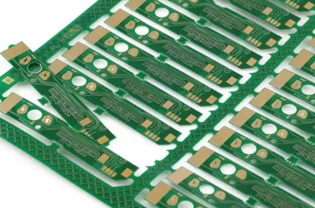 PCB分板工艺指南：从 V-CUT到激光切割5类场景的最优解
