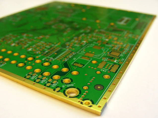 高频PCB设计要点：从叠层、阻抗到布线的细节把控