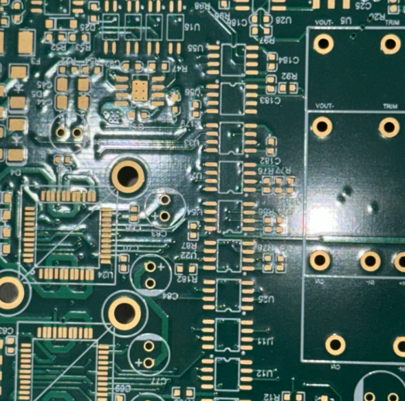PCB 丝印标签的设计规范：从内容到位置的 “精准把控”