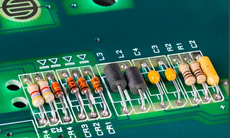 PCB蚀刻的工艺分类：化学蚀刻与物理蚀刻的实战对比