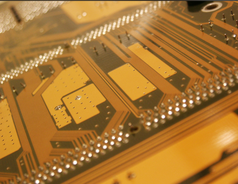 场景驱动的技术渗透：柔性 PCB 的三大核心应用领域