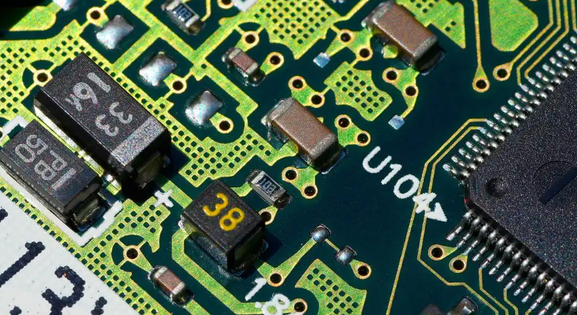 伺服驱动器 PCB：实现电机精准调速